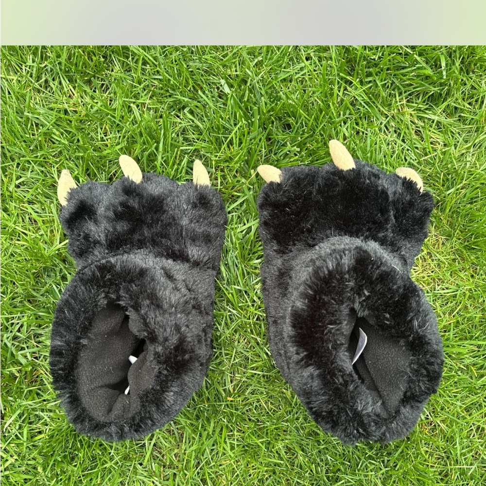 Kids Furry Bear Monster Paw Slippers - Black